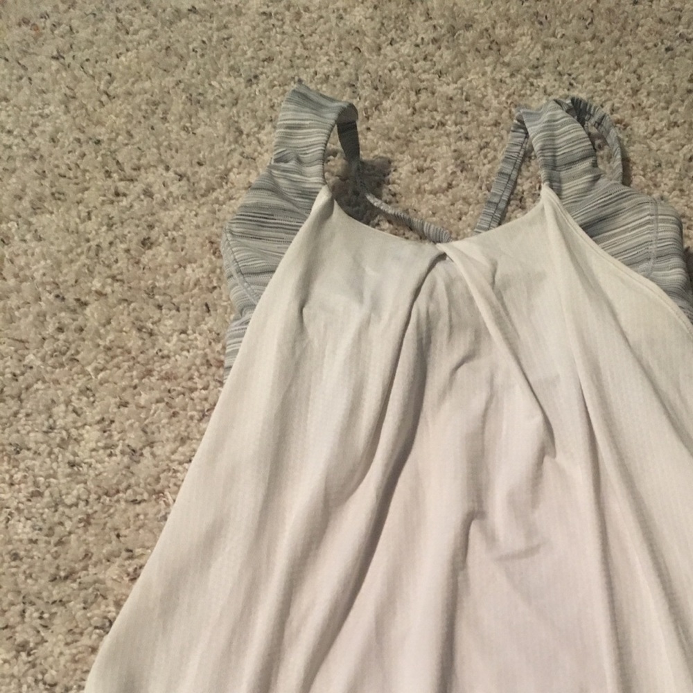 Lululemon Free to Be Wild Tank Size 4